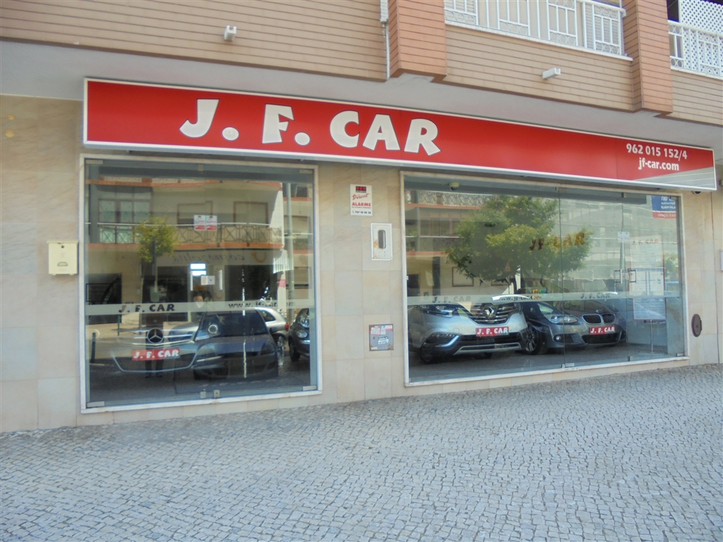 J.F.CAR